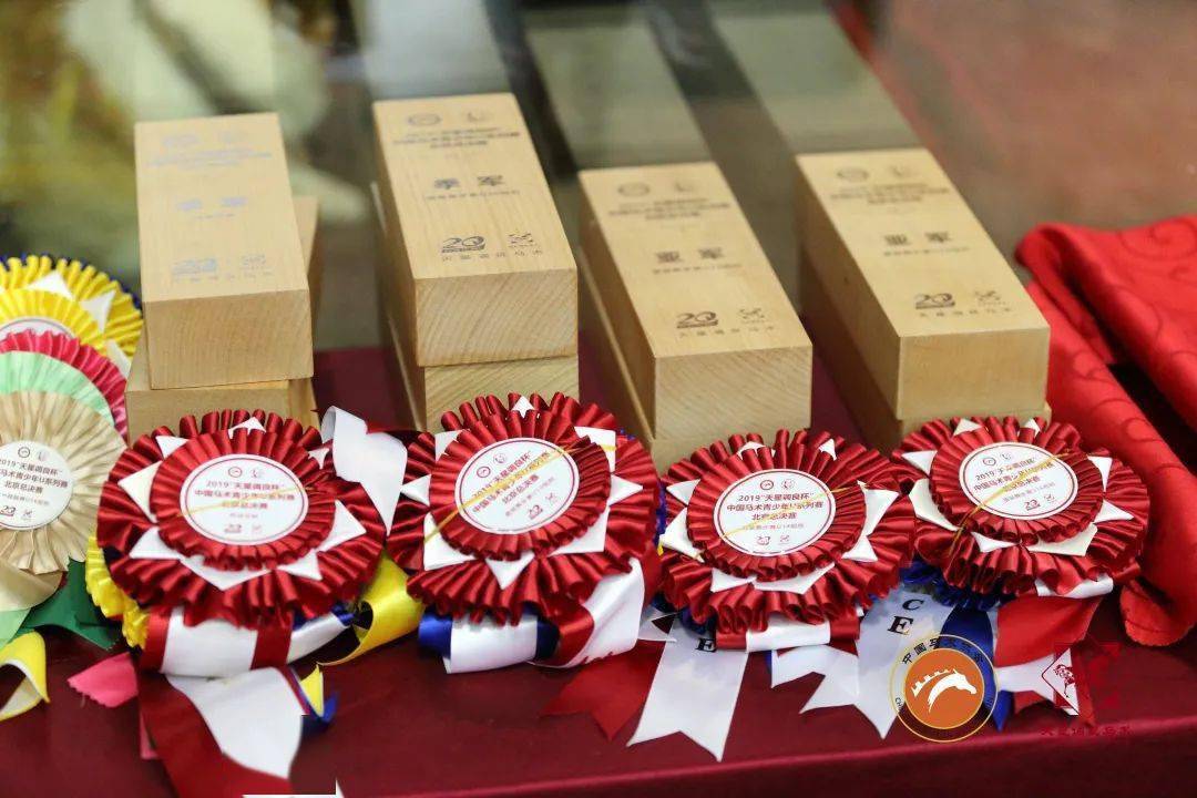 u系列赛来袭|"鲜衣怒马少年时,不负韶华行且知" 丰厚奖品等你来!