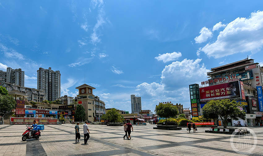 蓝天白云长寿城_市民_张颂东_长寿区