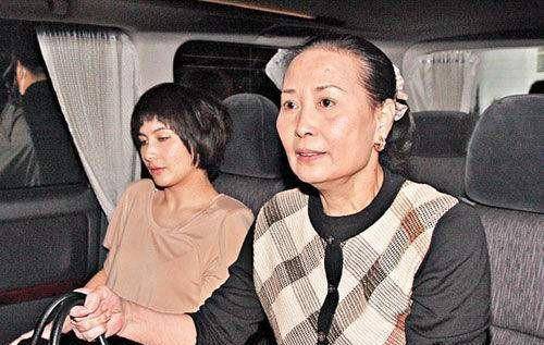 矛盾中心,其实不是二太跟四太,而是二太跟何鸿燊_蓝琼缨_陈婉珍_二房