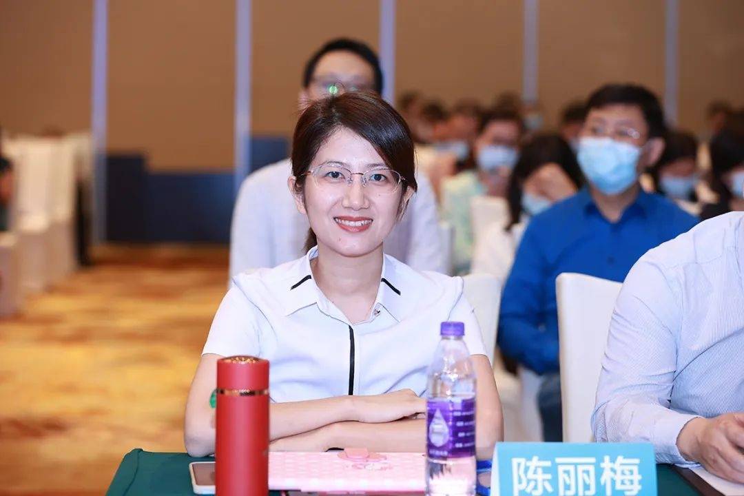 对话汕头口腔中心种植科陈丽梅医生:趣味科普拉近了医患距离_患者