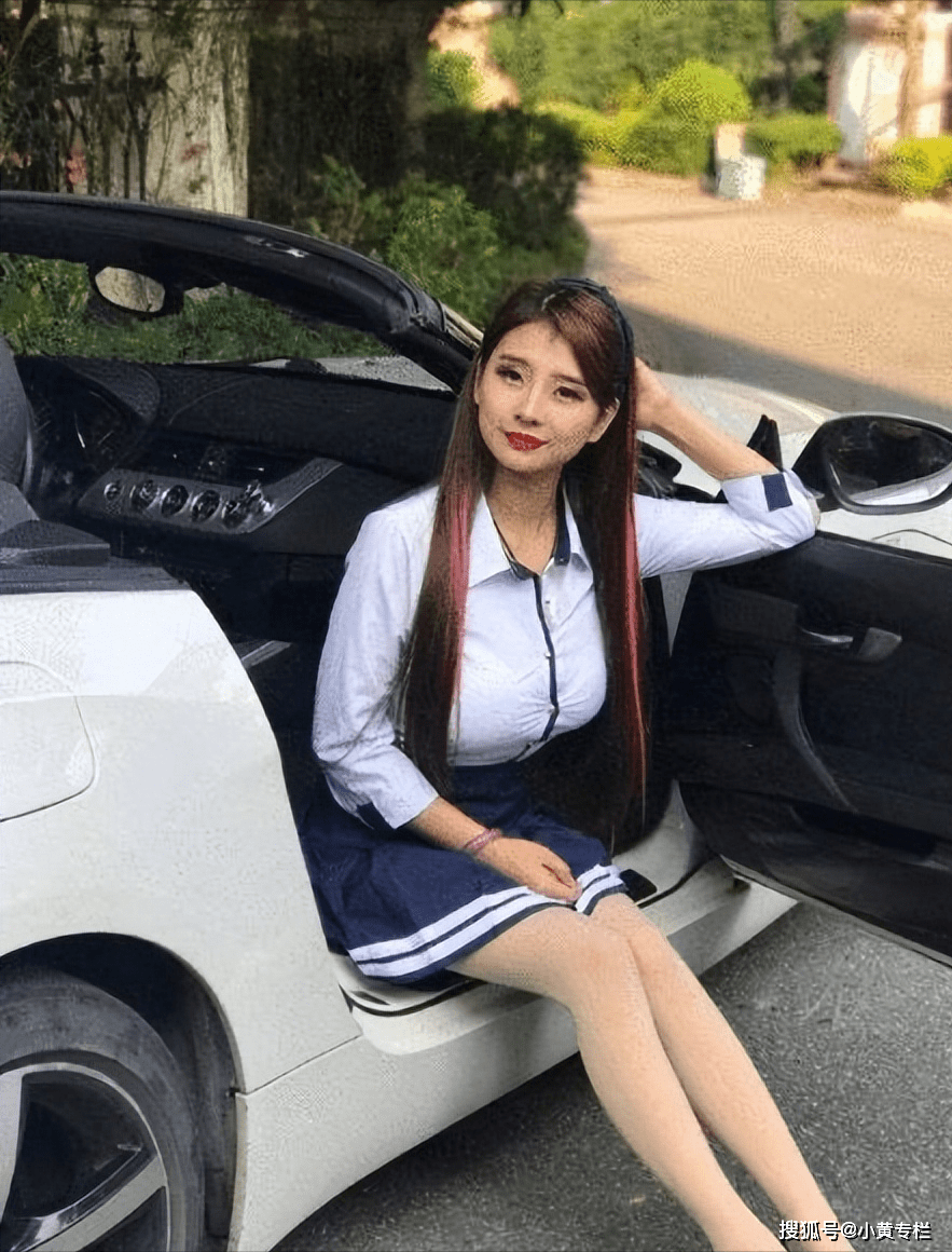 案例:驾校教练专拍女学员大腿,毛发清晰可见,为了流量啥都敢拍