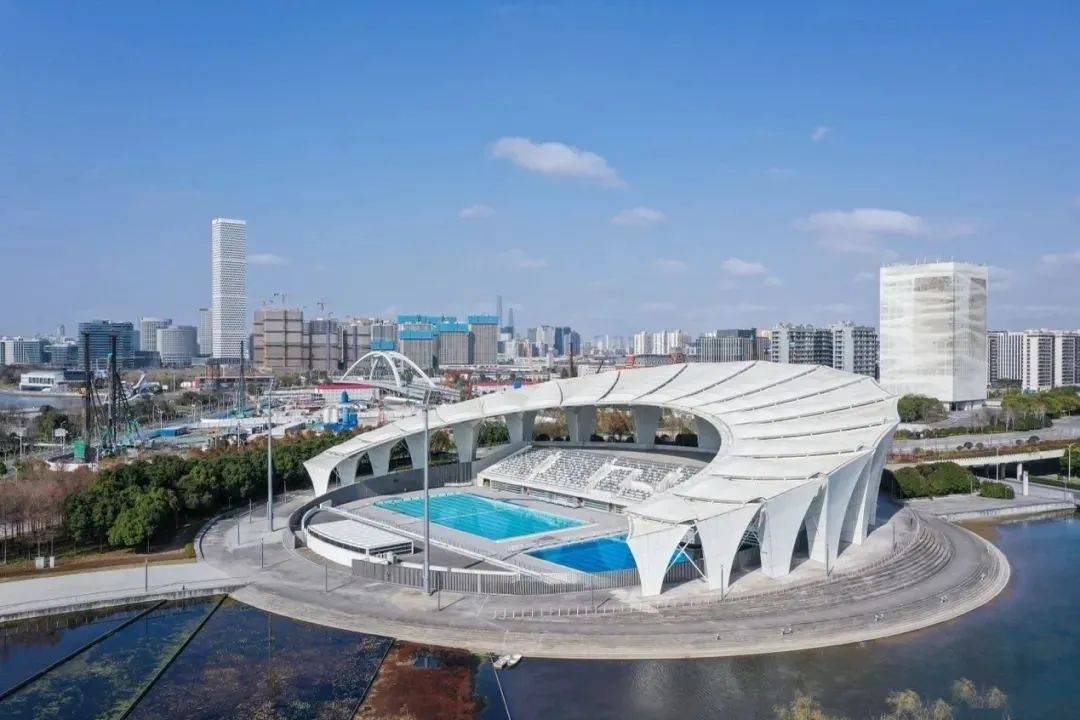 上海三大体育中心图片