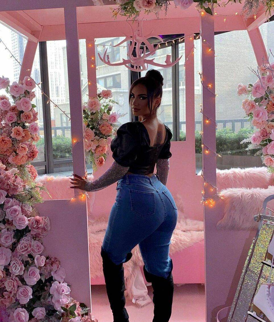 哥伦比亚美女camila bernal_卡米拉·伯纳尔_媒体_生活