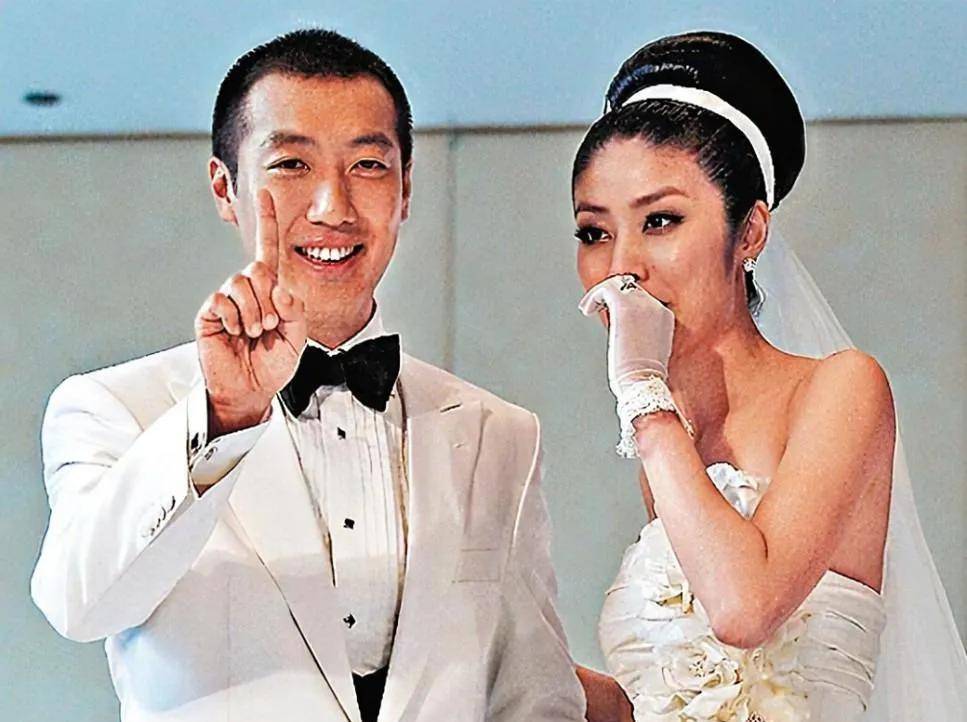 陈慧琳:嫁相爱16年初恋,41岁生二胎,两个儿子是她的心头宝_刘建浩