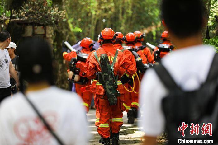 福建龙岩：森林消防开展网红旅游打卡点排查治理工作