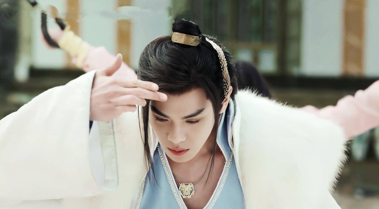 贴额礼,达咩礼,扶额礼,古装玄幻仙侠剧的行礼手势