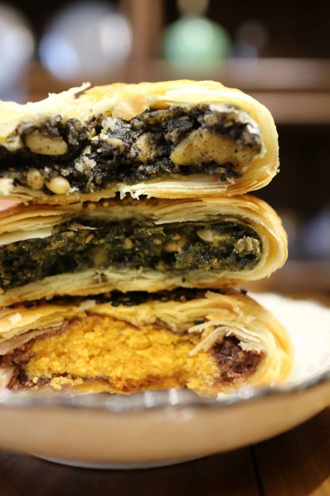 让一让,去年爆单的宁海老月饼终于回归!酥到掉渣,香到离谱!