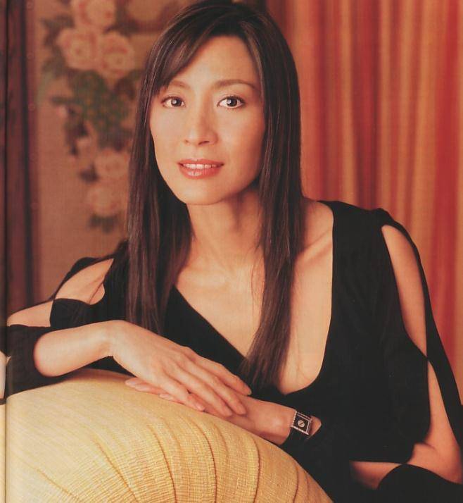 "功夫女皇"杨紫琼:5任男友皆是精品,53岁嫁法拉利总裁_潘迪生_洪金宝