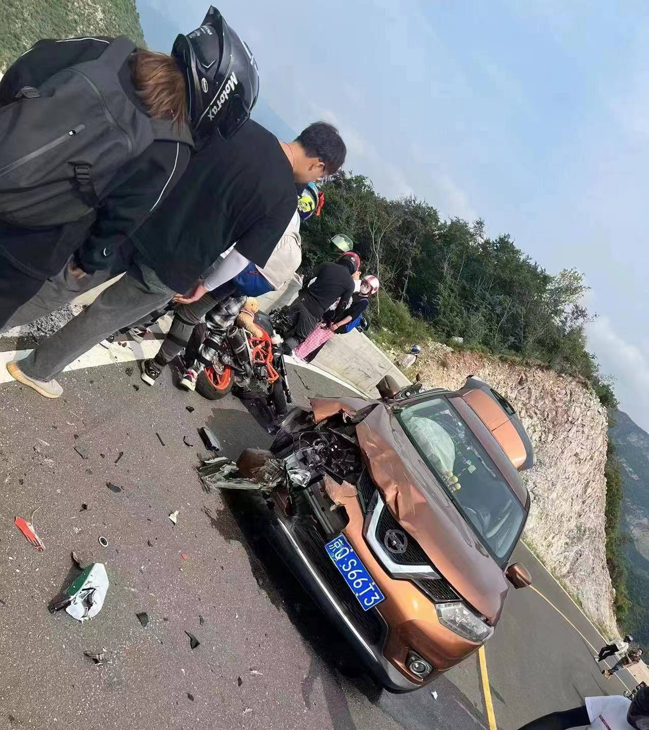 杭州女骑士墁婈车祸图片