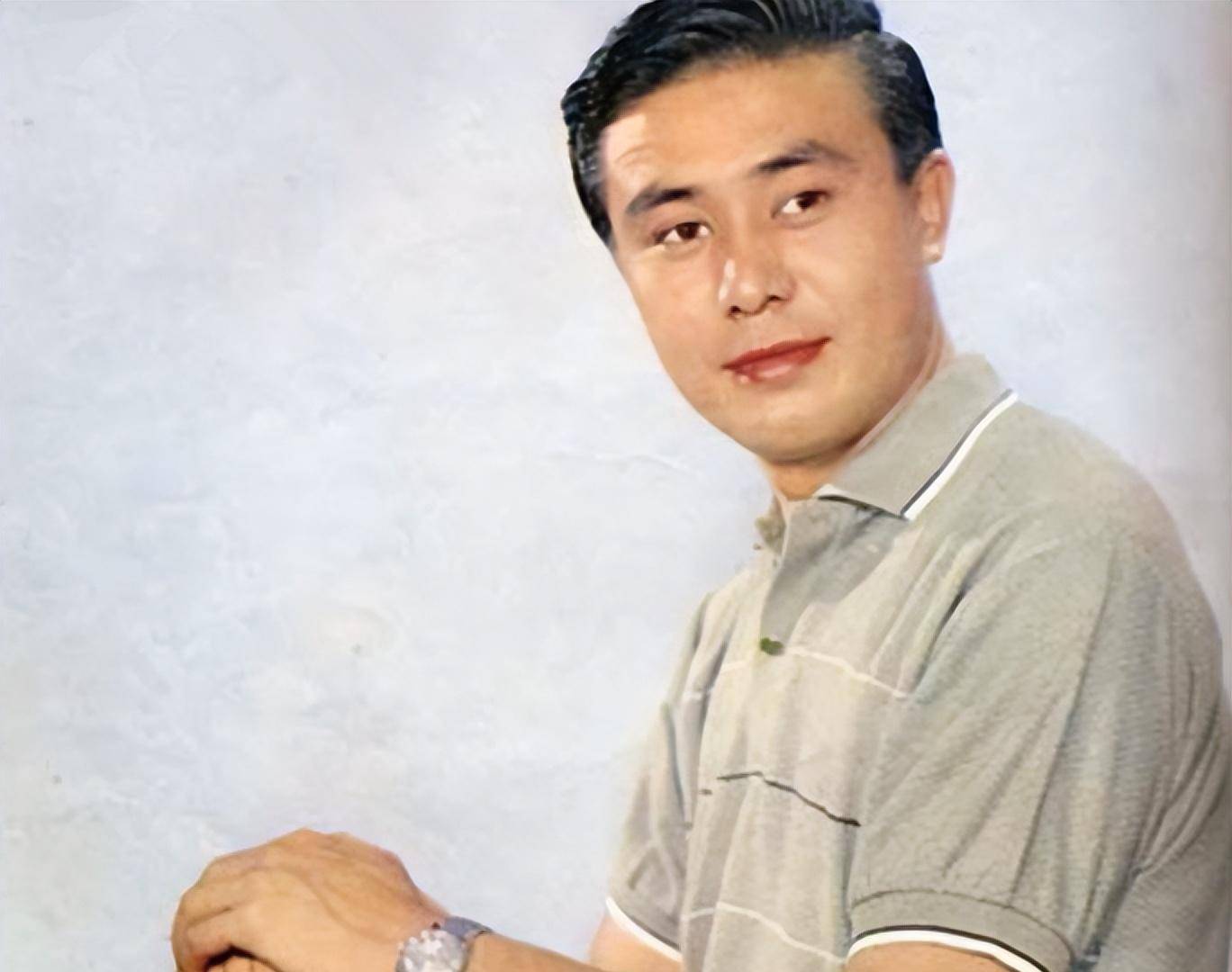 小11岁弟弟像极了影帝老爸,曾破产用6年翻身_关世华_关山_苏民峰