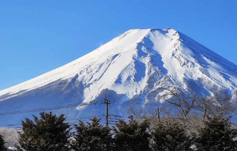 日本富士山开始冒烟，何时才会喷发？对我国有影响吗？