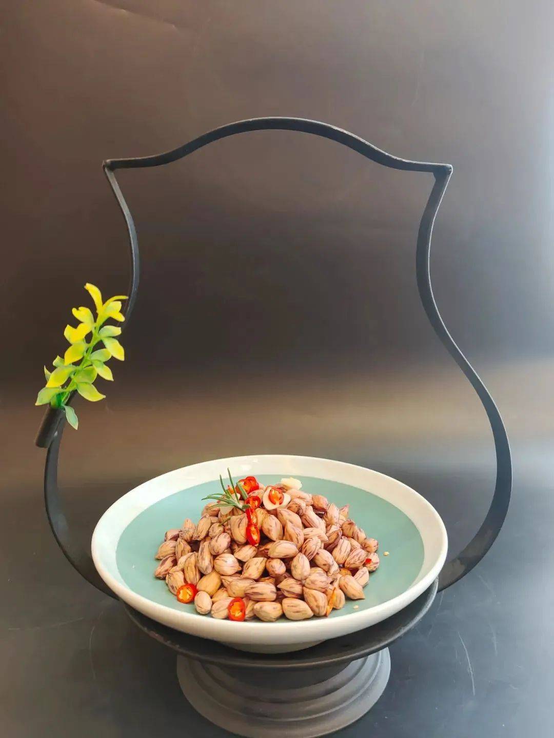 创新凉菜,型味俱佳引人入胜!_黑鱼子酱_百合_平台