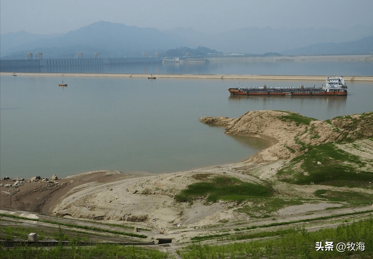 三峽水庫是我國面積最大,蓄水容量最多的人工水庫,在175m的正常水位下