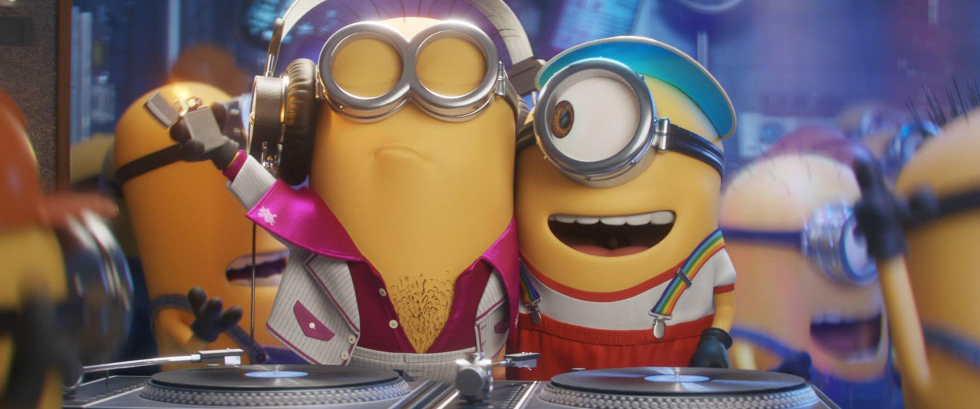 《小黄人大眼萌:神偷奶爸前传》票房破亿 谁会拒绝小黄人带来的快乐?