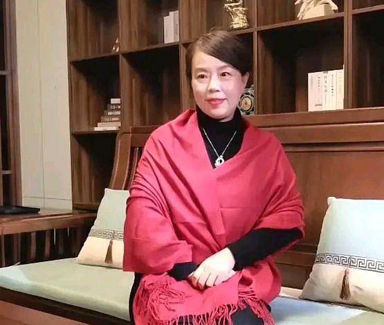 许妈妈生日:家是花店蛋糕店,却不见景甜送祝福!_徐妈_郭伟_云浩