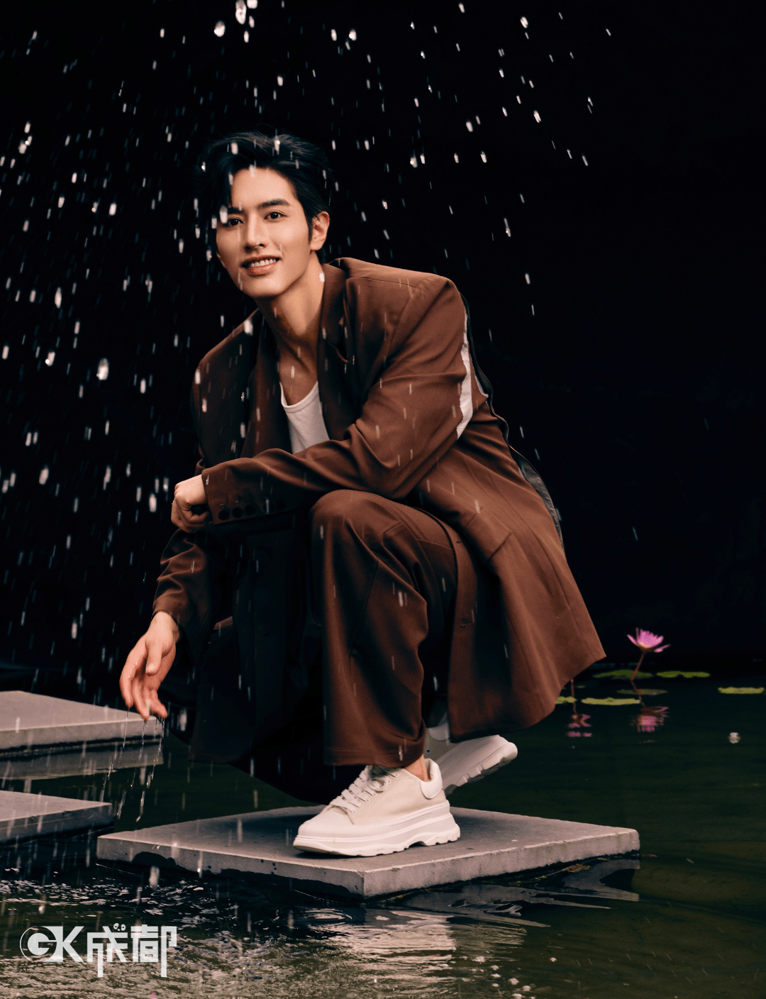 《gk 成都》8月刊 演员罗正 | 闲庭信步 感受成都悠然漫步