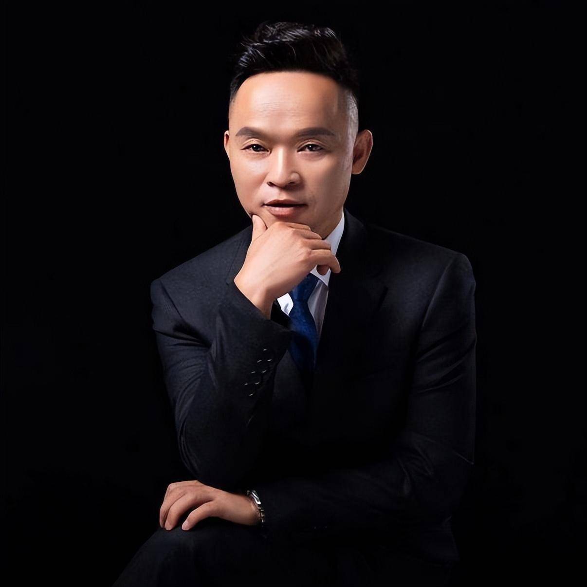 姚健领跑,大师酿造,让一亿人喝到嘉桔土梨酱酒_家乡_品牌_村民