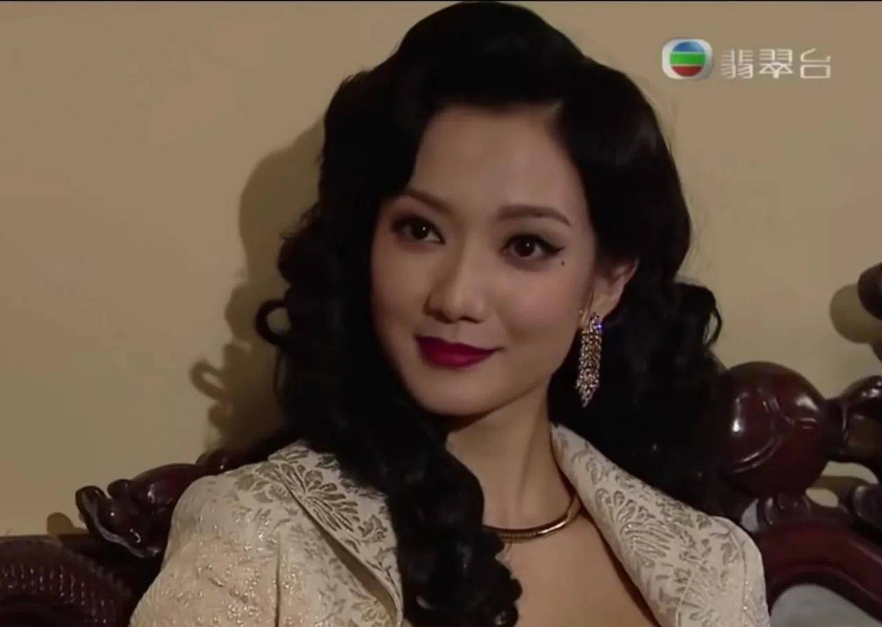 妩媚时尚不等于艳俗风骚,让这6位女星告诉你啥叫"