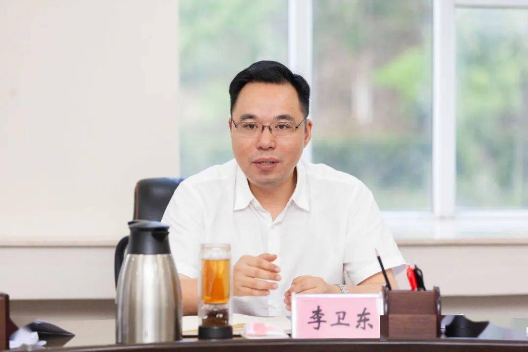 李卫东主持召开书记办公会第26次会议 专题研究我县社会民生类重点