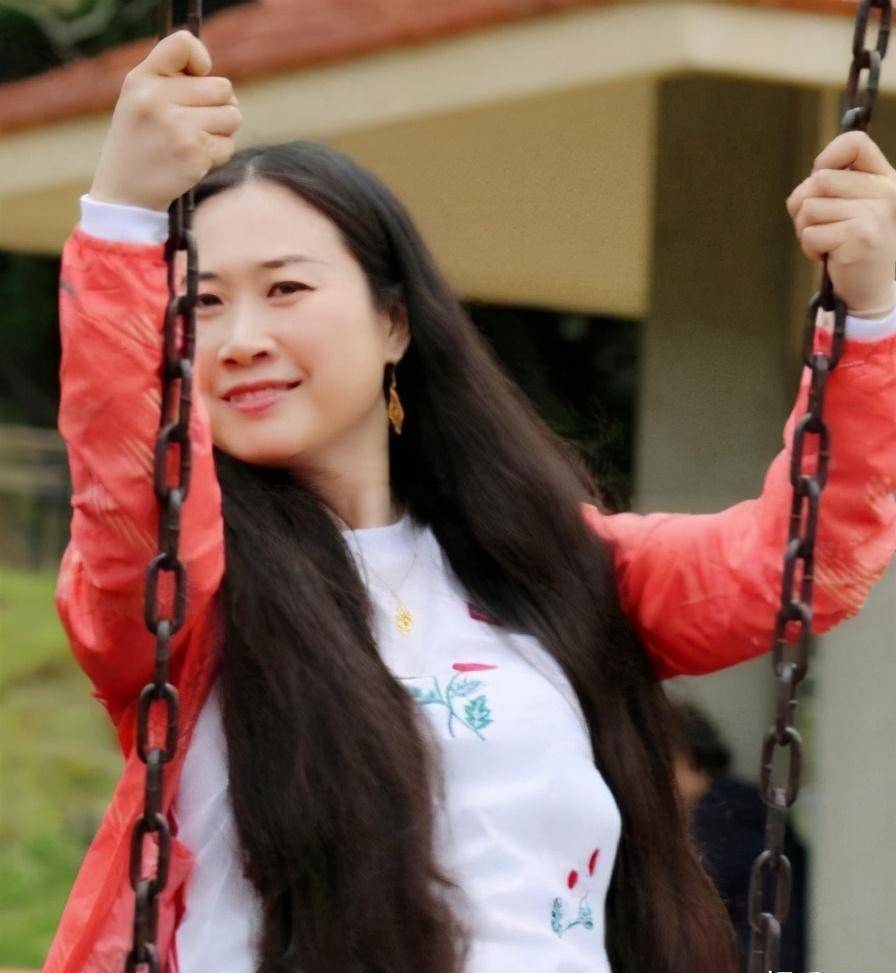 芙蓉姐姐终于瘦了!