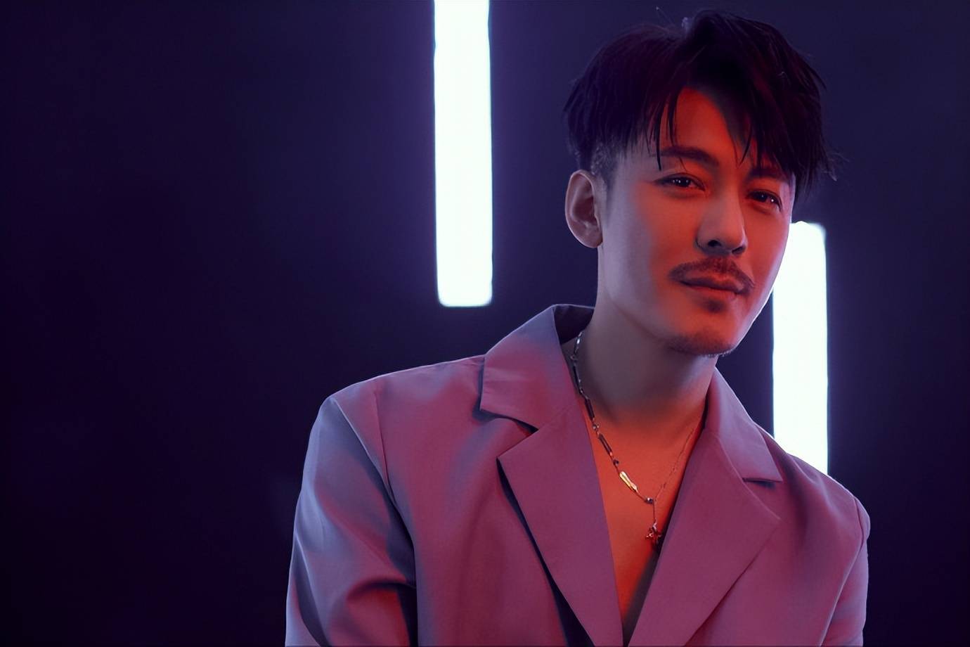 演员王东家暴,央视网发声:任何理由都不是实施家庭暴