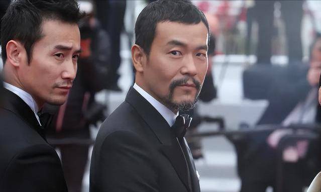 《扮演狂人》廖凡:低调拍戏24年,如今48岁,胡须蓬乱,有点老_角色_成功