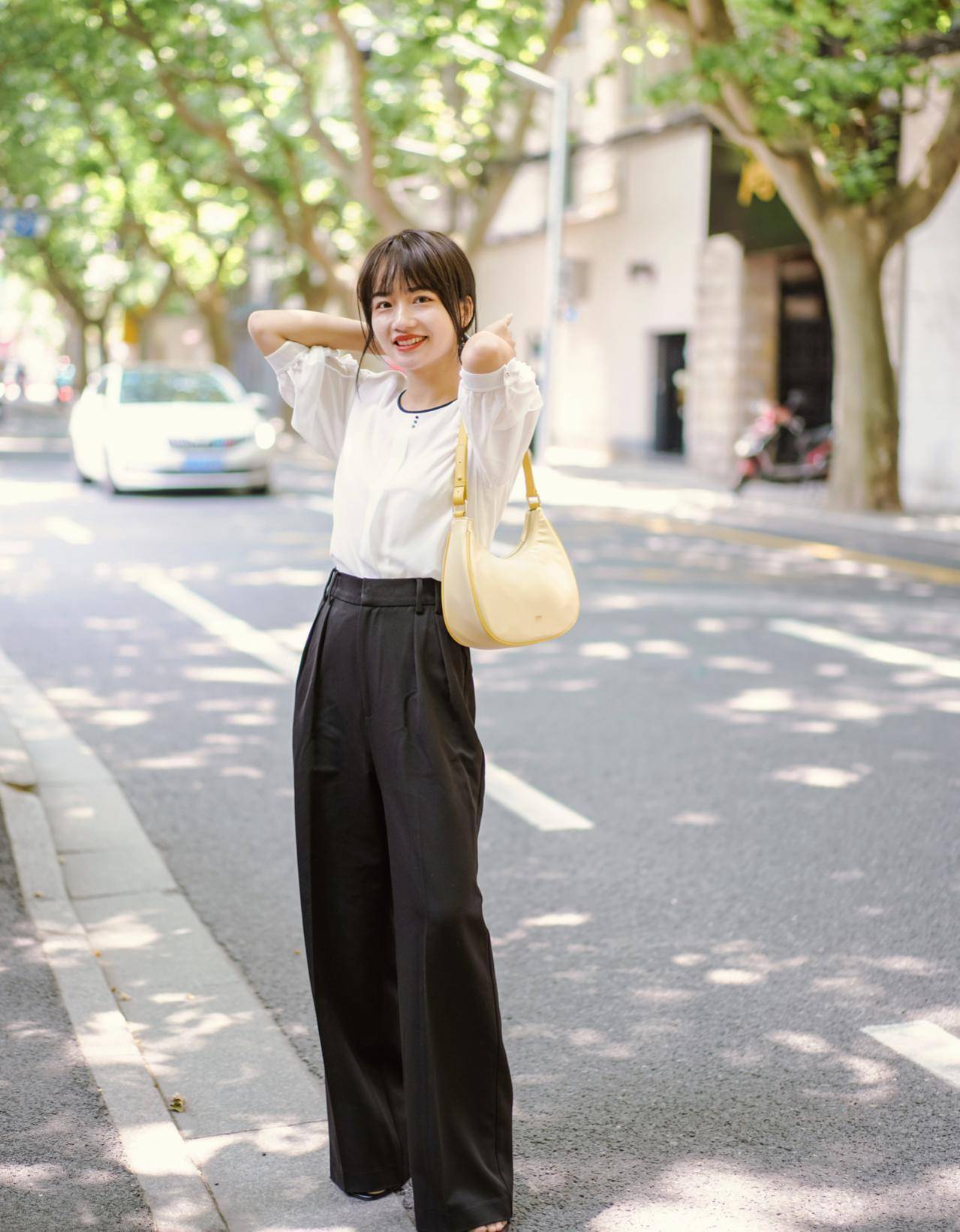 小个子博主穿搭示范这位155时尚博主的all black穿法,就很值得