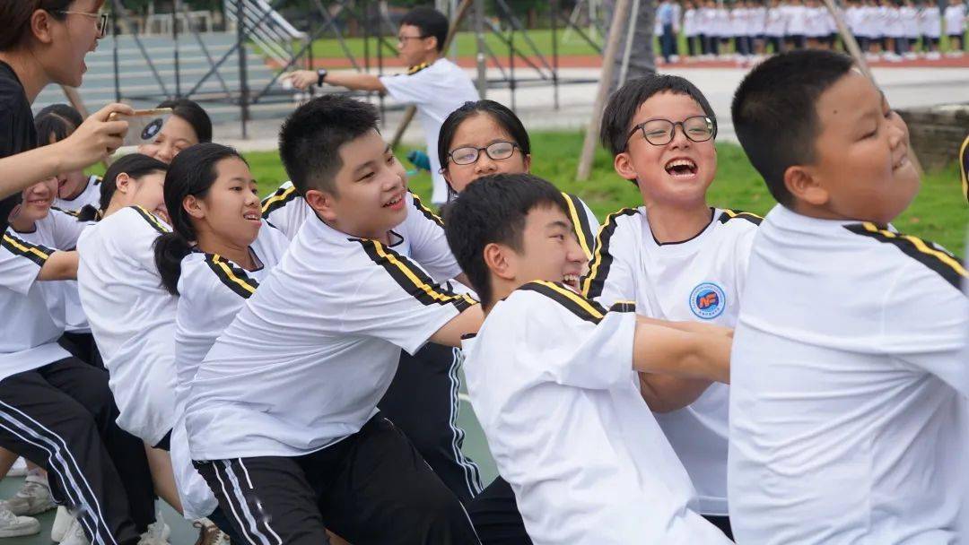 并肩|聚阳生焰,拢指成拳——记2022南外初一军训精彩活动_水枪_班级