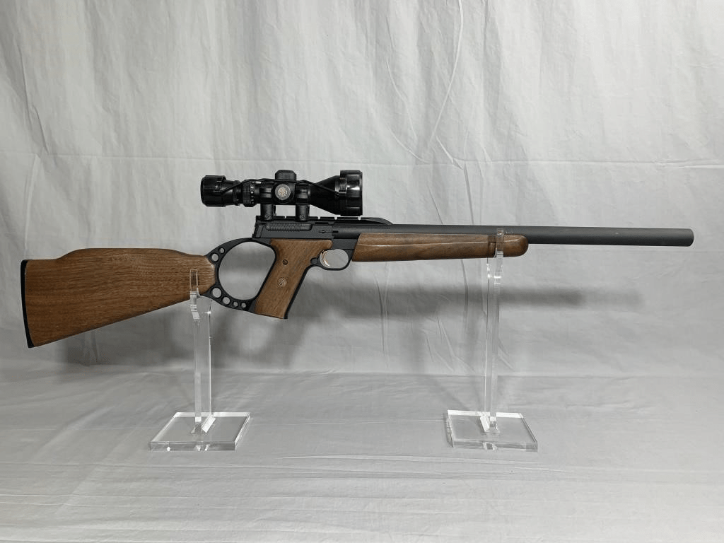 勃朗宁巴克马克手枪:一把非常优雅,有三十多个型号的.