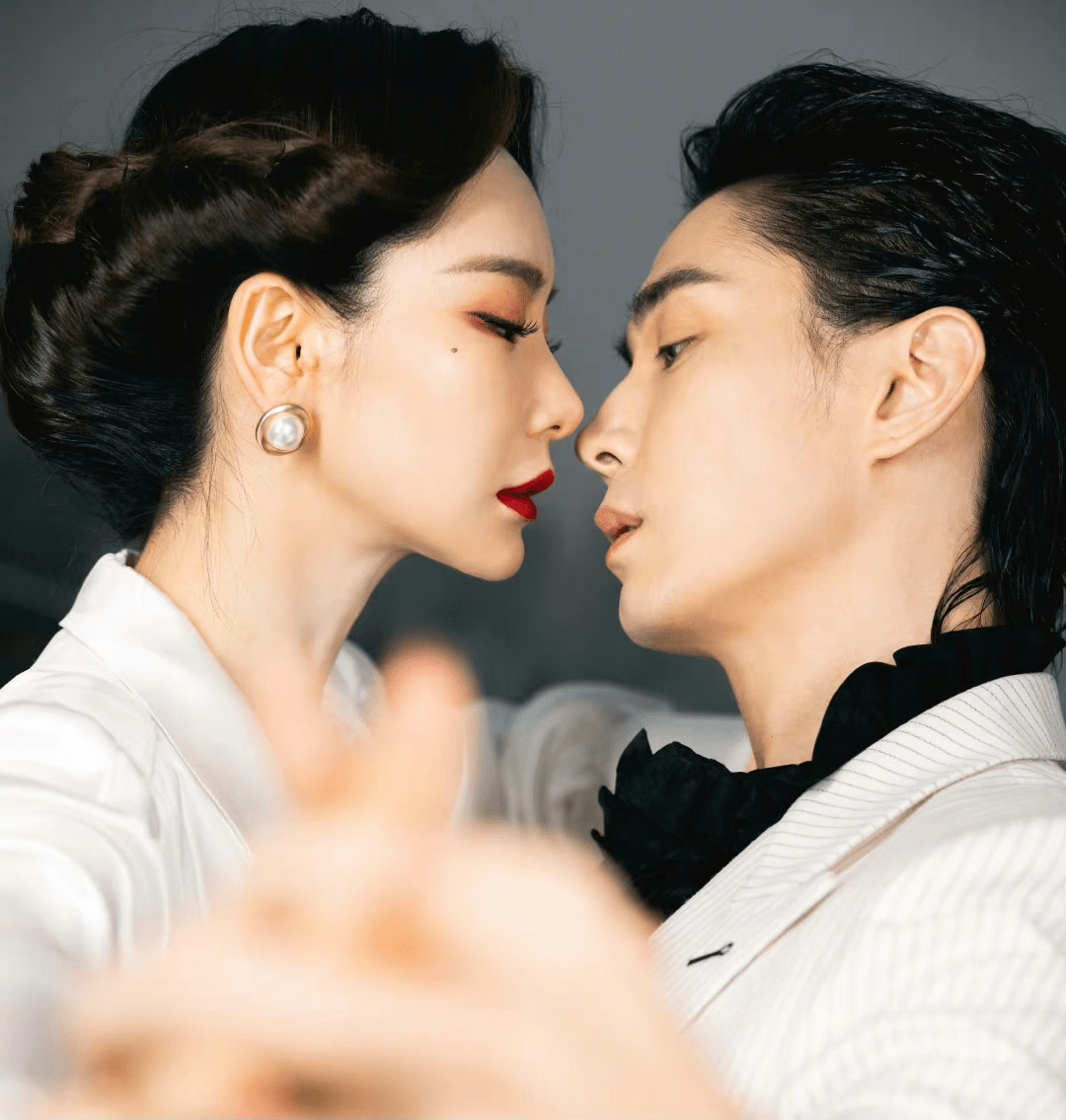 刘雯井柏然,朱星杰,张若昀唐艺昕,毛晓彤,李承铉_zen_戚薇_营销