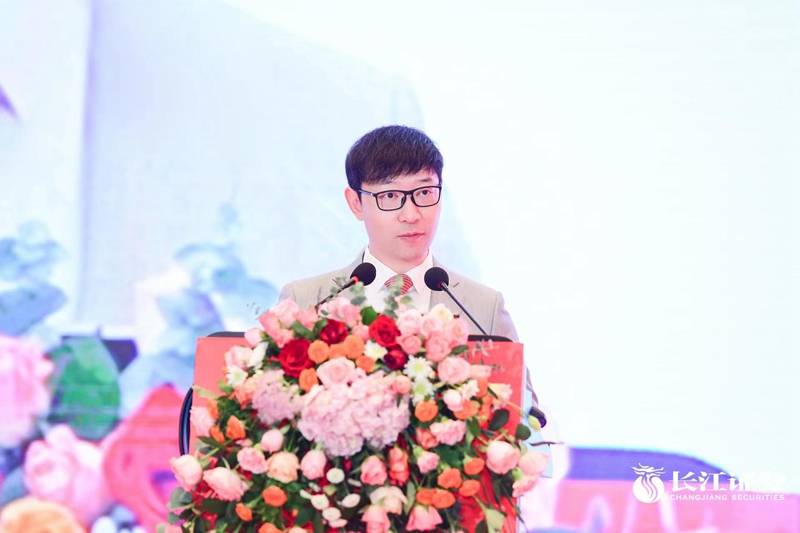 长江证券总裁刘元瑞:研究业务已成为券商整体投研能力提升的关键支点_市场_价值股_行业