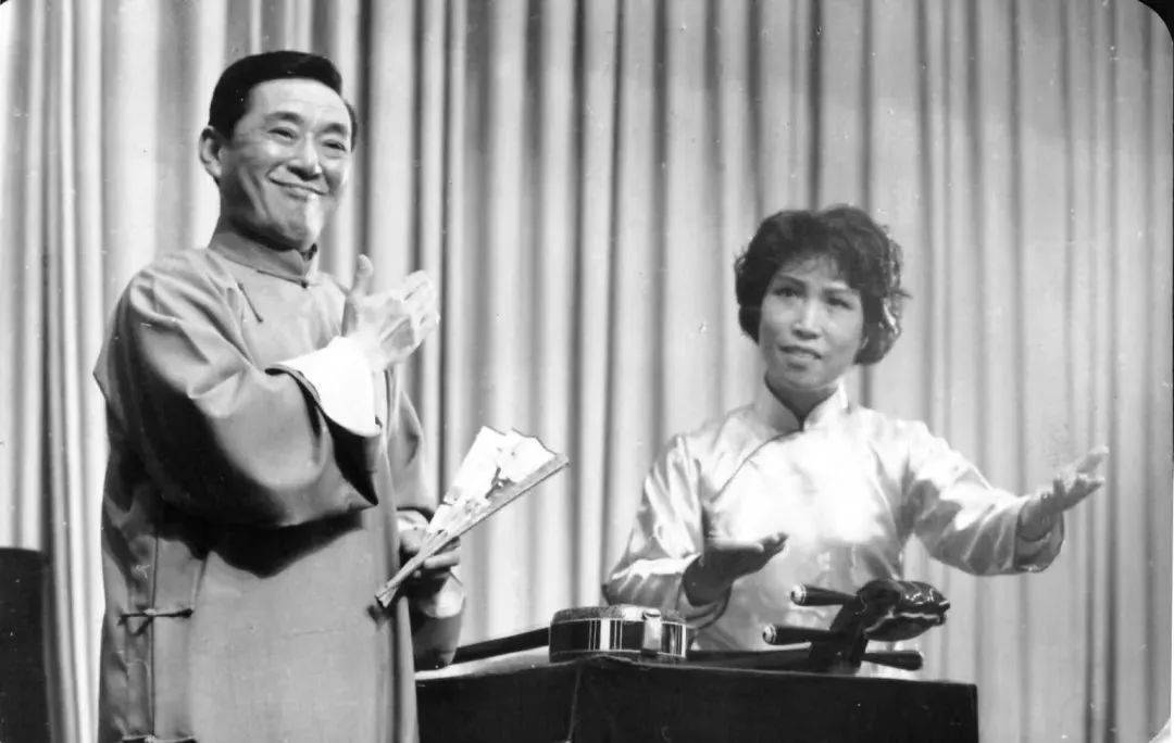 苏似荫和江文兰演出《玉蜻蜓》而这部书,当初正是江文兰和王柏荫传给