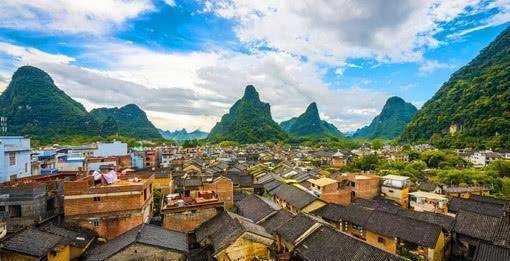 广西值得一游的千年古镇，被称为“小桂林”，地名由两姓氏组成
