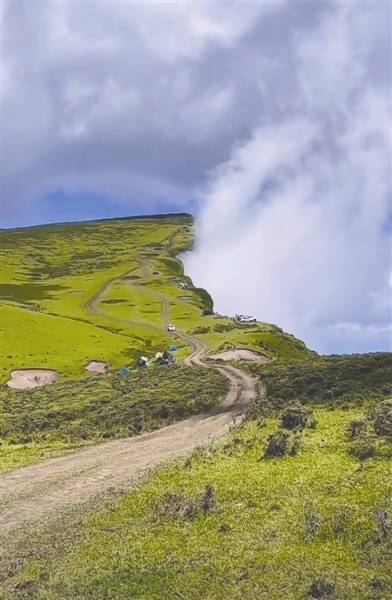 雷波狮子山图片