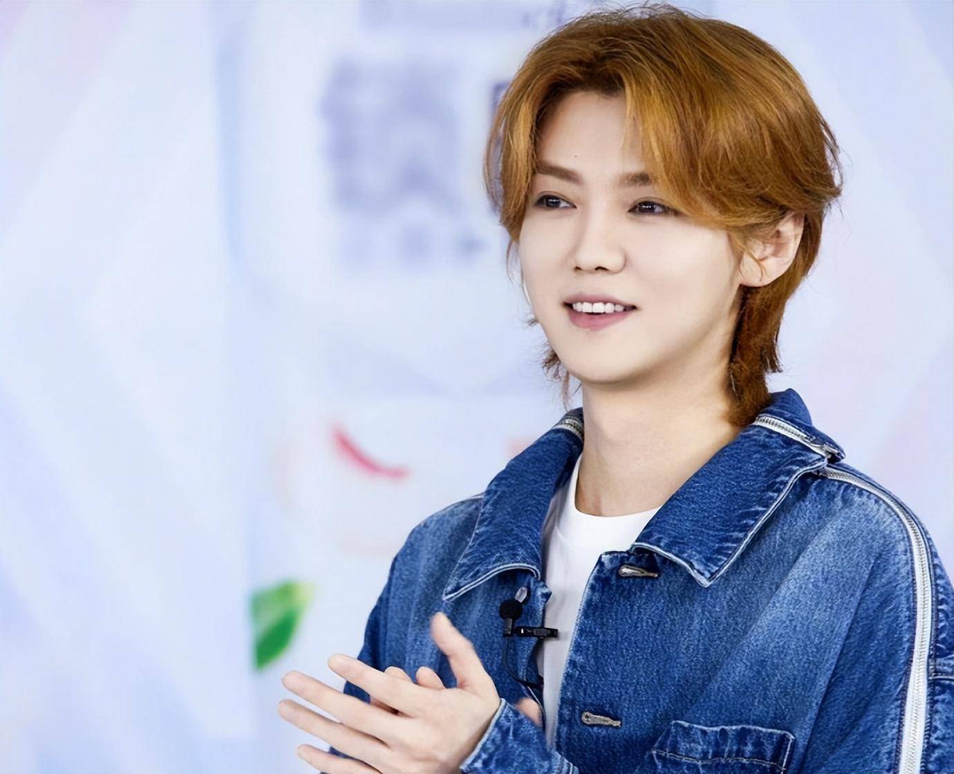 鹿晗狼尾造型直播亮相,自曝正在筹备秘密东西,疑似向关晓彤求婚_时间