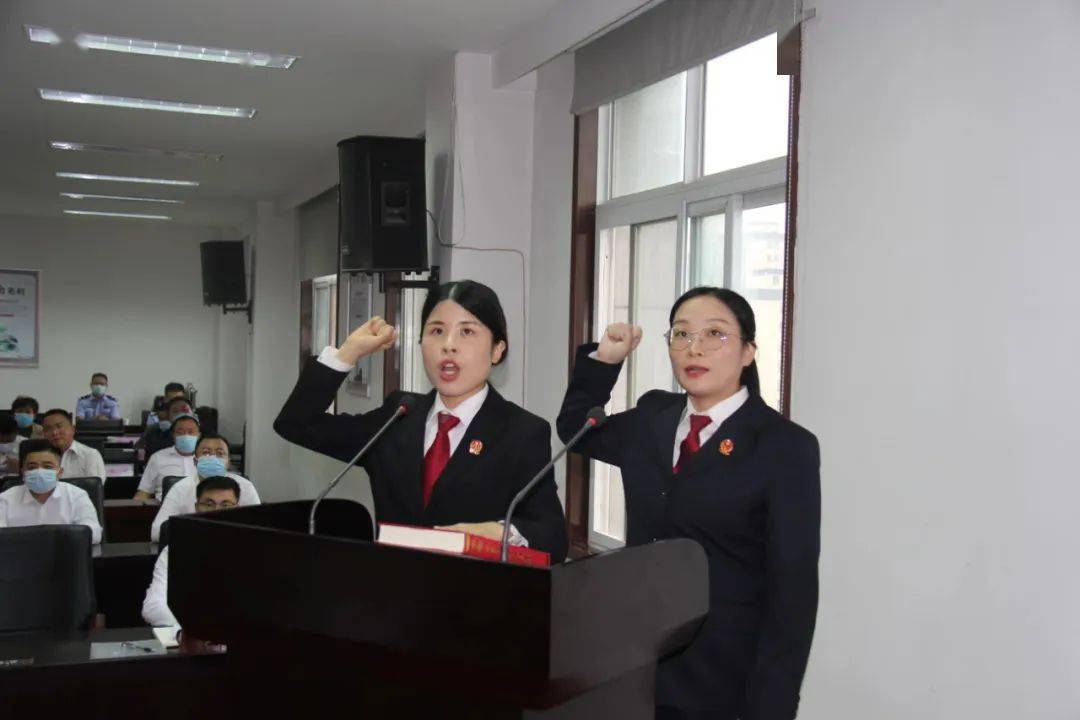 会议任命刘军为上蔡县人民政府副县长,上蔡县公安局局长,任命程亚楠