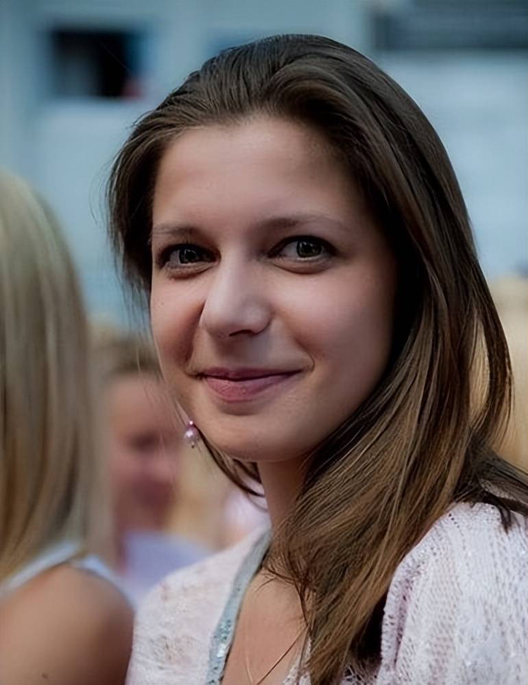 我,拉脱维亚人,因书法作品爱上中国,到北京留学意外嫁中国老公_爸妈