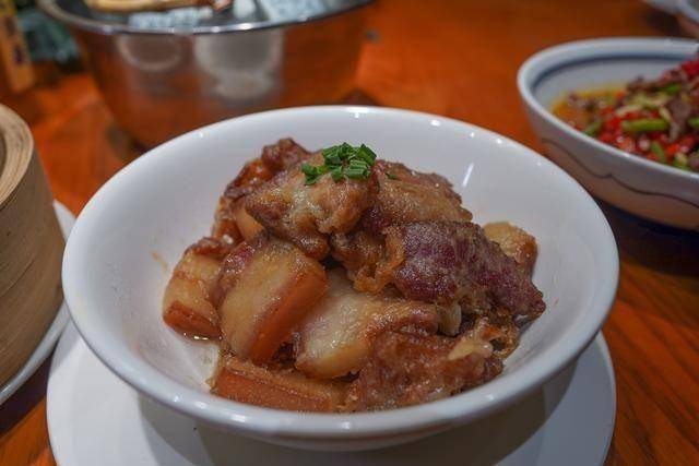 萍乡本地夜生活发达,这条街古色古香,随手一拍就出片_南正街_老街