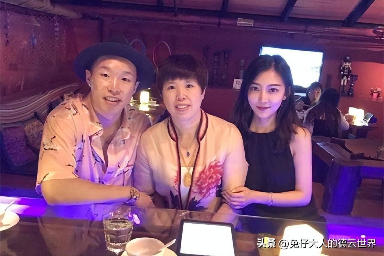 德云社烧饼发文,晒自己的早餐,评论区画风却集体跑偏_冰哥_朋友_vlog