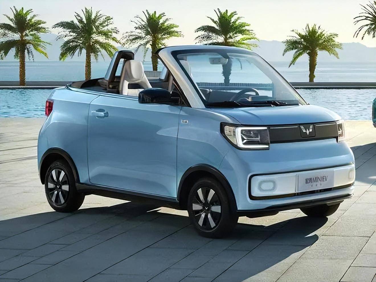 易行传媒 | 首批五菱宏光mini敞篷来了!软顶 双气囊 无边框车门