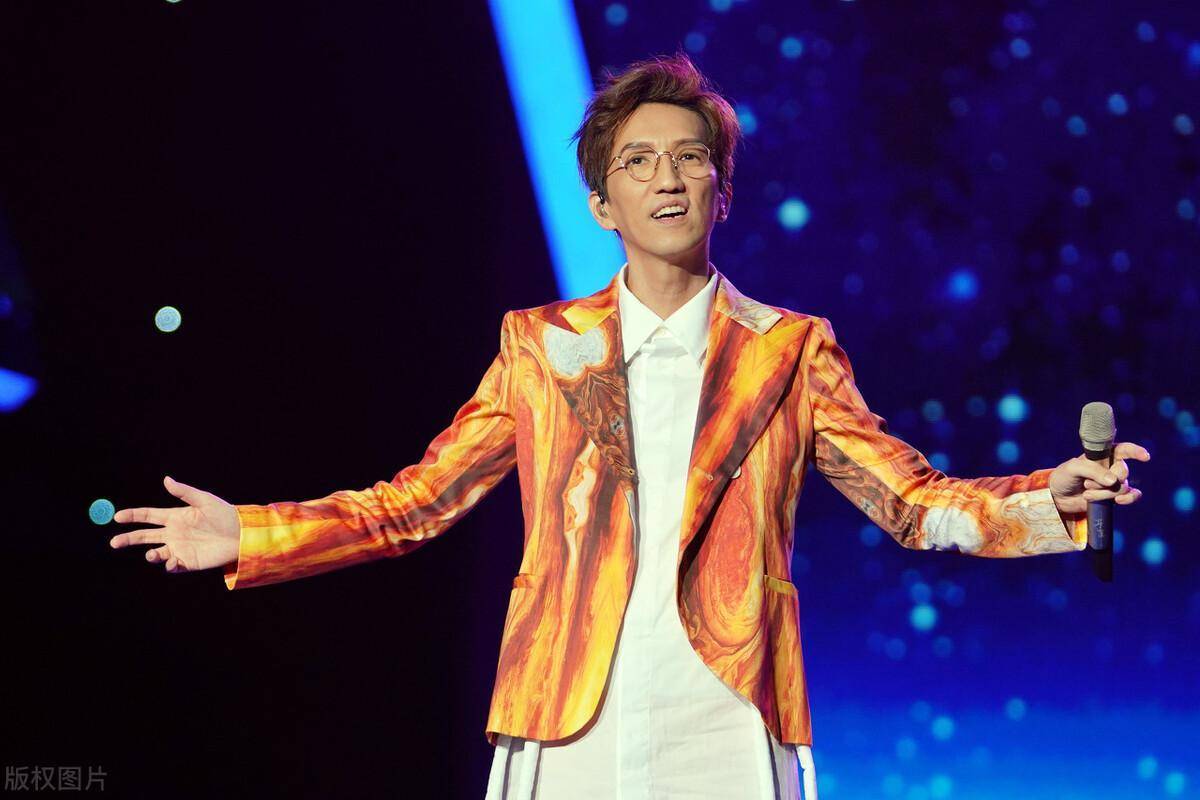 《哥哥》林志炫逼哭李响:我们看不惯的人,才是最真实的职场_吴敏_项目