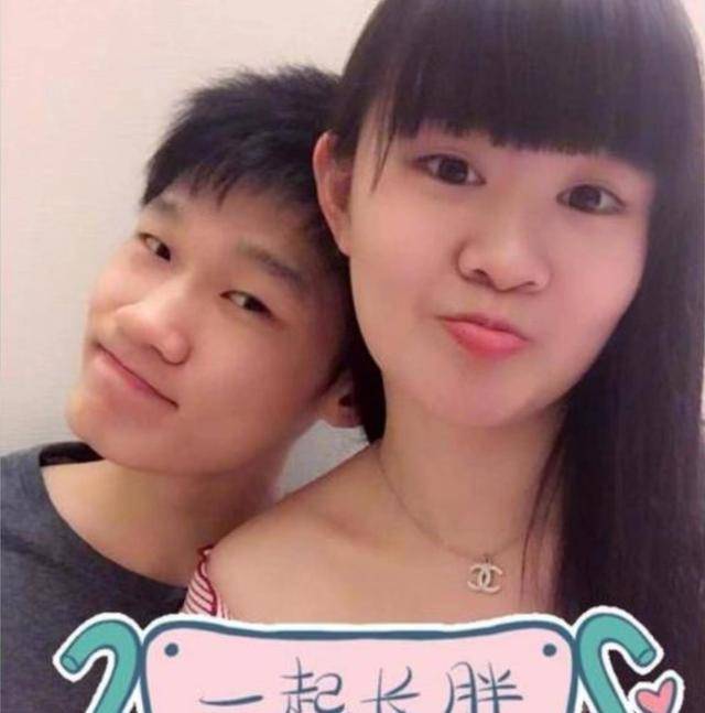 胡金秋与妻子王璐16岁情定终身,双胞胎儿子活波可爱_比赛_浙江_cba