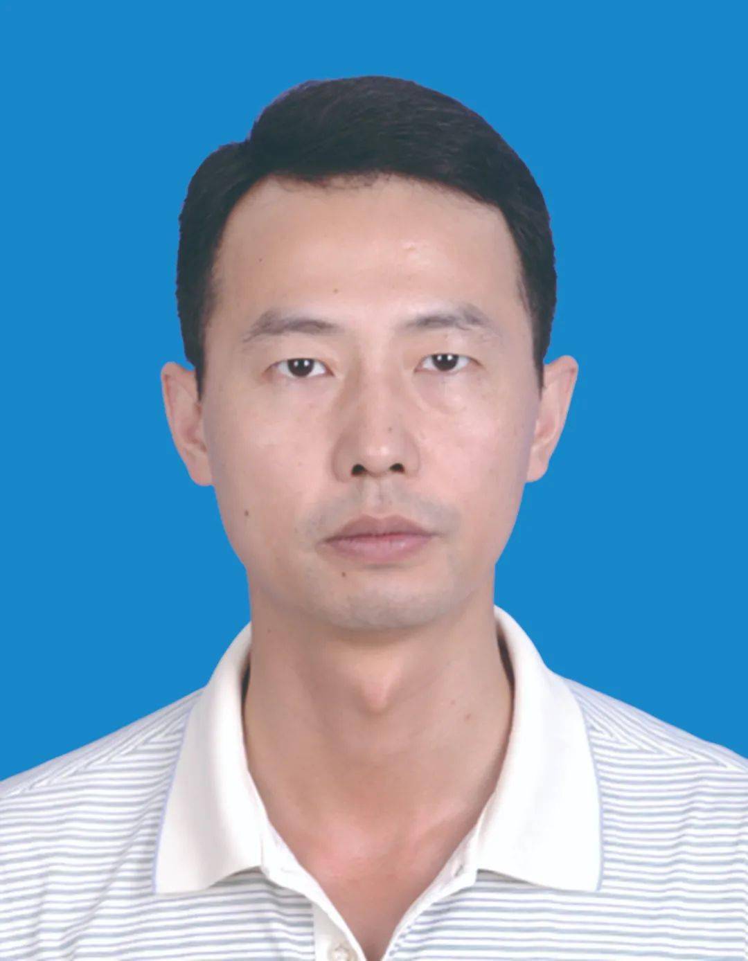 政治面貌:中共党员职务:经济发展局局长单位:宣州经开区管委会徐舟严