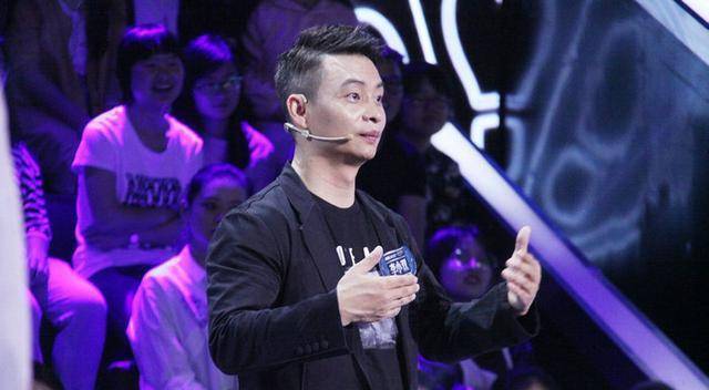 47岁体操王子李小双现状,退役经商现身价上亿,结婚16年膝下无子_李宁