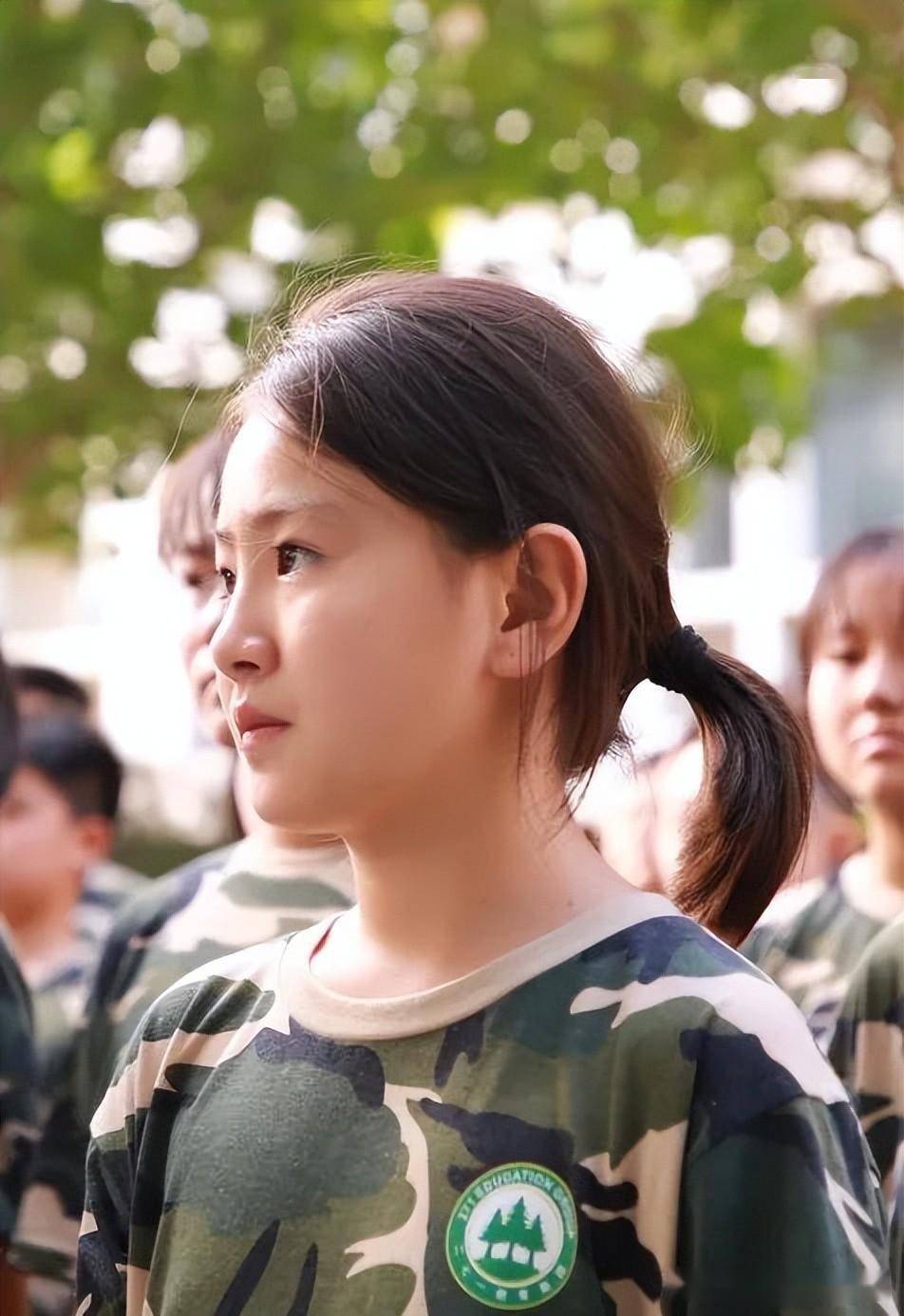 潍坊实验中学:在军训中吹响了新征程的号角_生活_军人_级新生