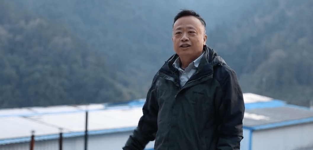 微电影|黄金村里黄金茶,小小竹篓背出的脱贫致富路_背篓_姚文博_肖萌