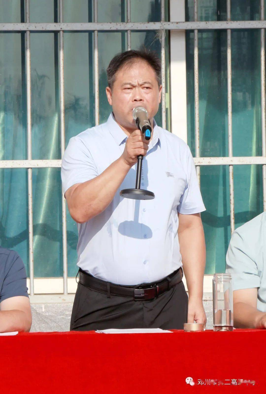 邓州市二高中2022年秋季军训纪实_青春_石桂丽_家长