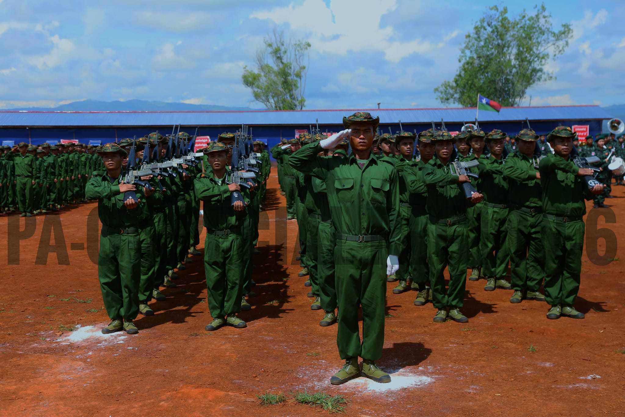 勃欧民团举行军事训练结业典礼,昂坎替亲临现场_民族_掸邦_缅军