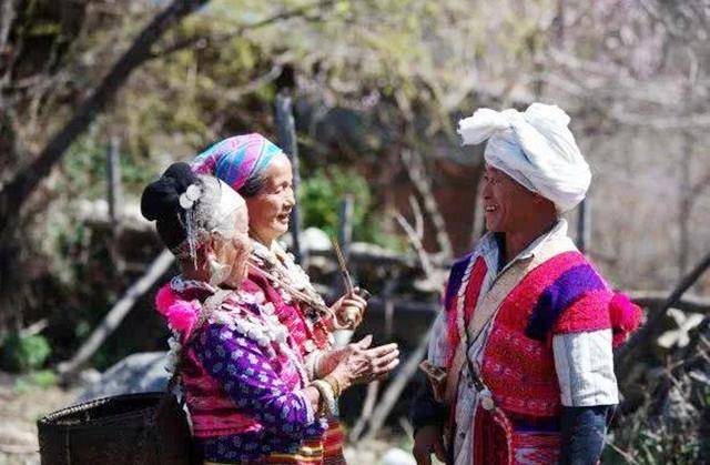 西藏边境一线的人村落,人女性乐意嫁给汉族男子