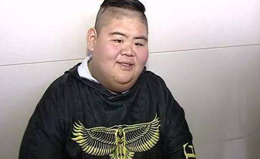 被称"胖子",为爱一年从668斤减到268斤,变身网红_王浩楠_运动_减肥